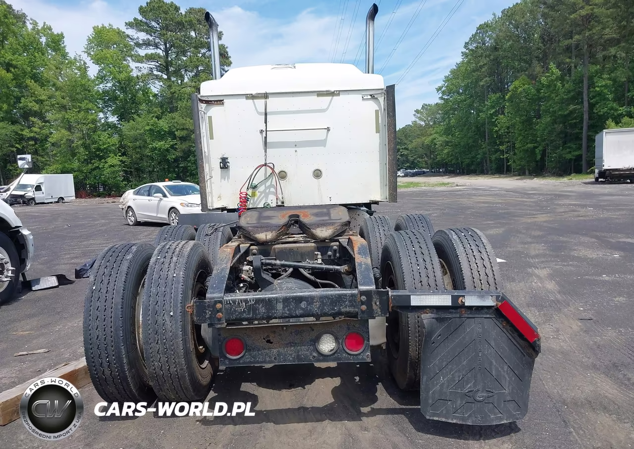 2006 International 9400 VIN:2HSCNAPR76C238610 - 15