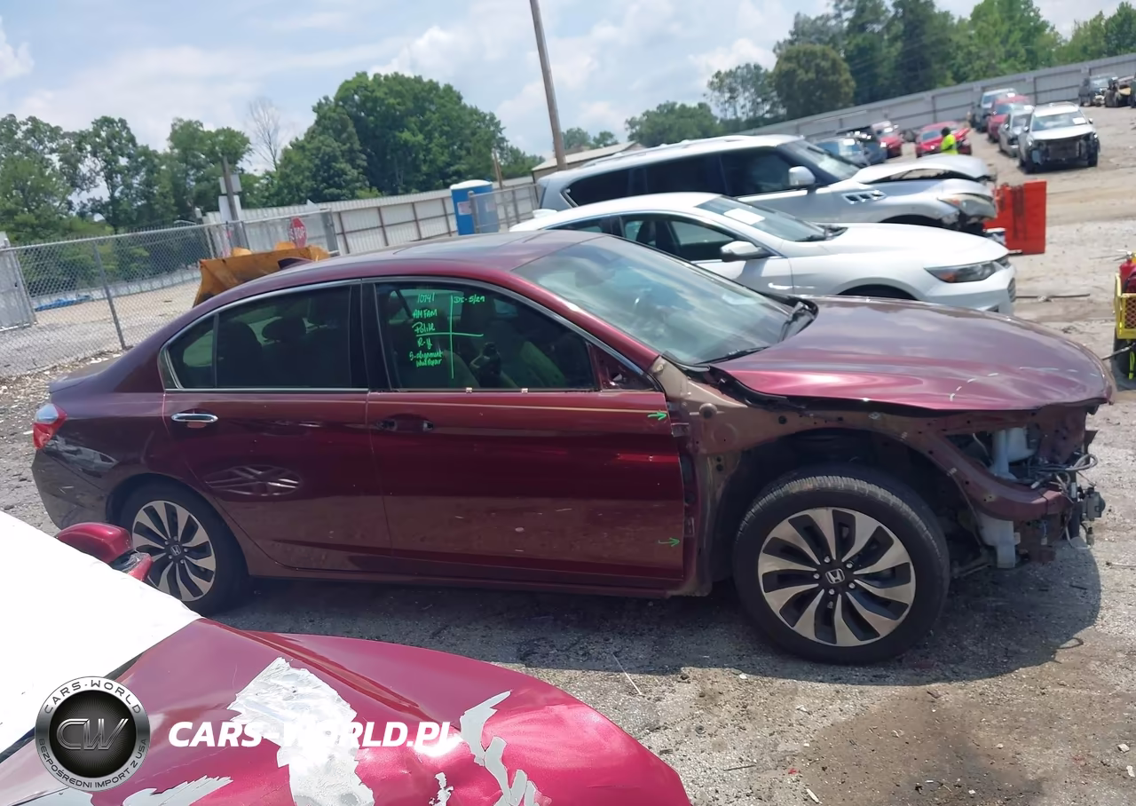 2014 Honda Accord Hybrid Touring VIN:1HGCR6F72EA008520 - 13