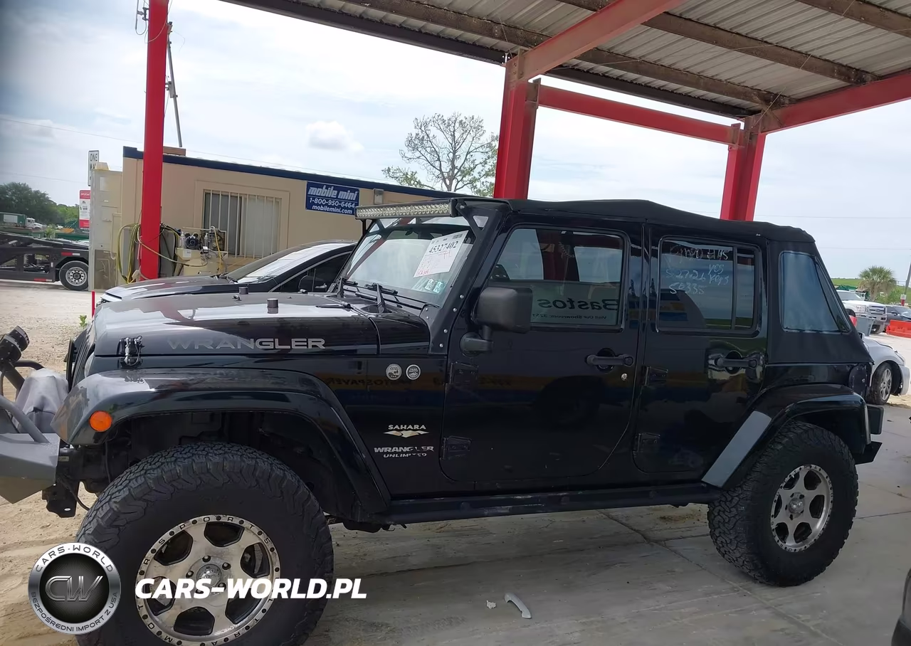 2008 Jeep Wrangler Unlimited Sahara VIN:1J8GA59188L587717 - 15