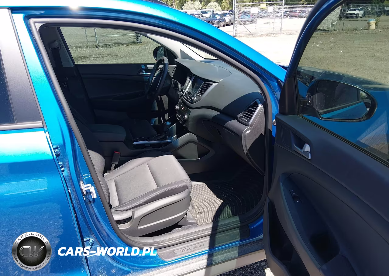 2018 Hyundai Tucson Value VIN:KM8J3CA28JU777979 - 5