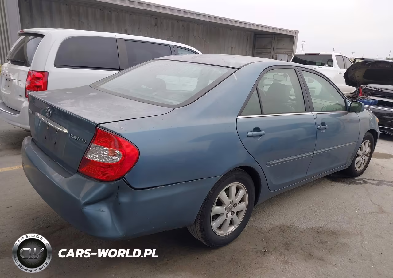 2003 Toyota Camry Xle VIN:4T1BE32K13U705389 - 4