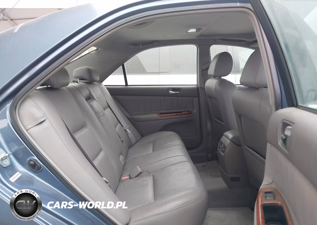 2003 Toyota Camry Xle VIN:4T1BE32K13U705389 - 8