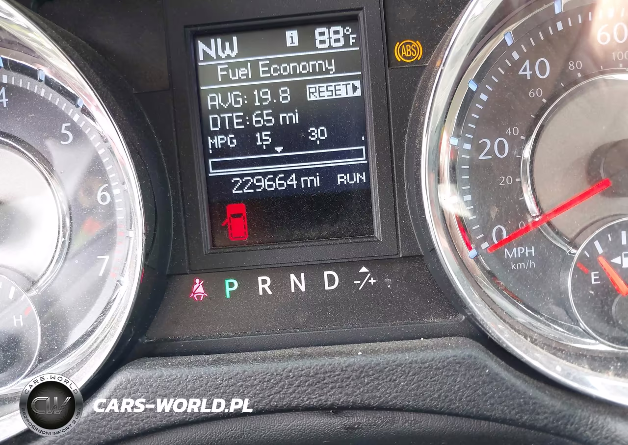 2012 Chrysler Town & Country Touring VIN:2C4RC1BG8CR289590 - 7