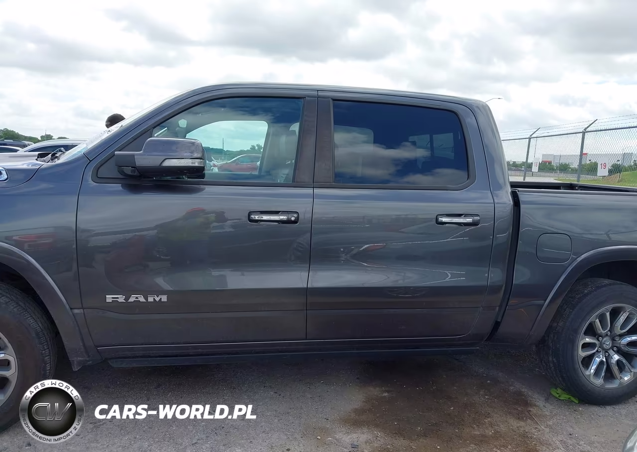 2021 Ram 1500 Laramie 4X4 5'7 Box VIN:1C6SRFJT2MN508464 - 14