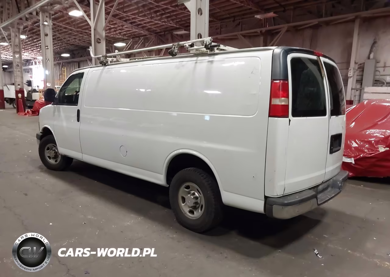 2008 Chevrolet Express Cargo Van Work Van VIN:1GCHG39K081166707 - 3