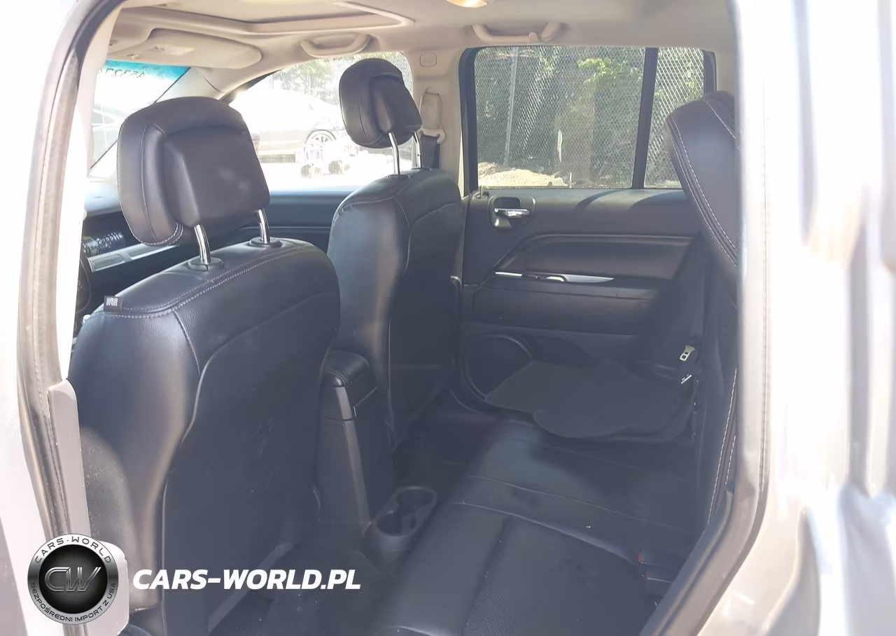 2017 Jeep Compass High Altitude 4X4 VIN:1C4NJDEB3HD169776 - 8
