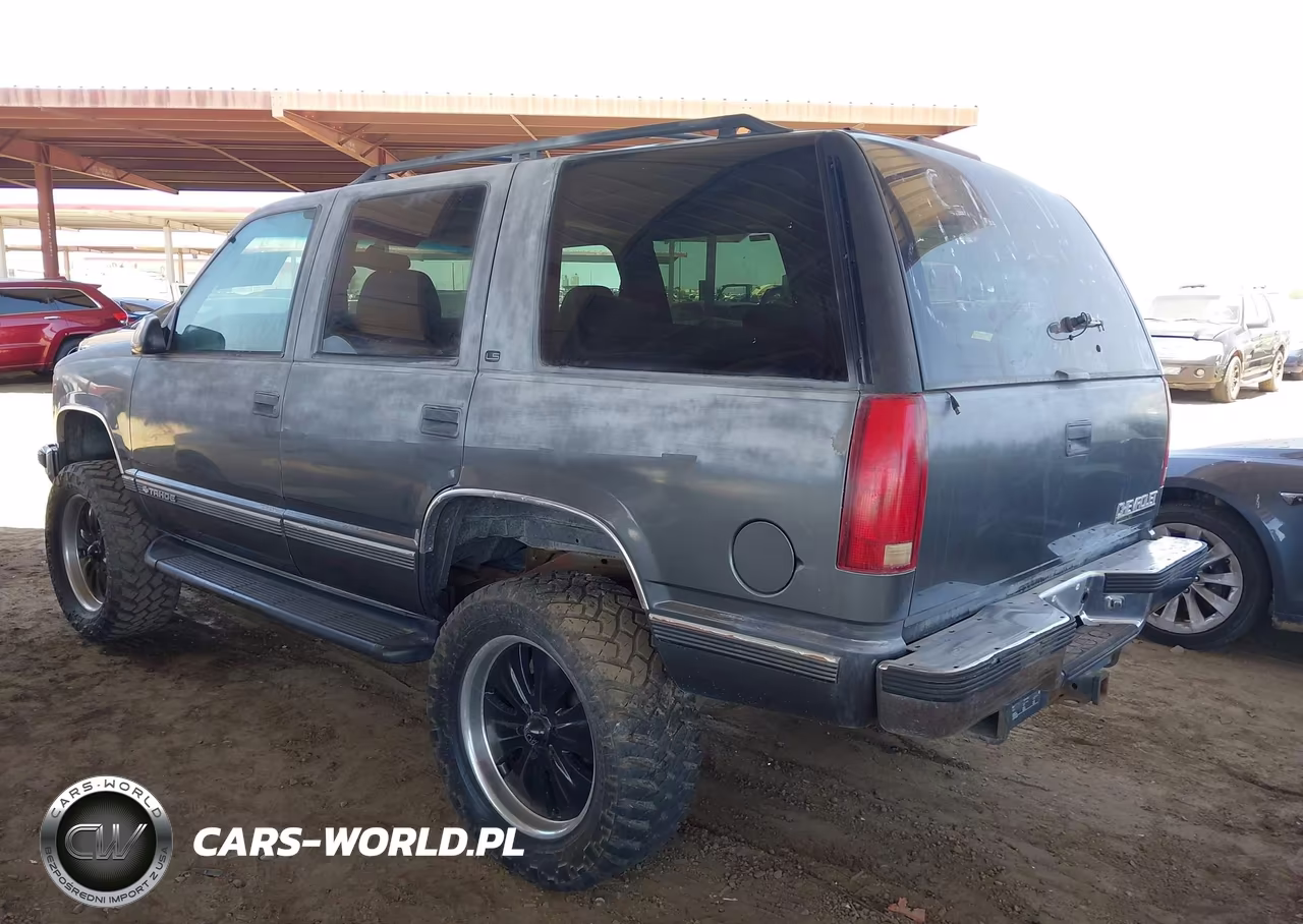 1999 Chevrolet Tahoe Ls VIN:1GNEK13R4XJ374414 - 3