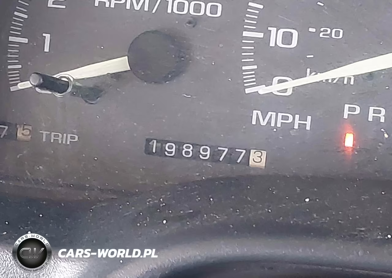 1999 Chevrolet Tahoe Ls VIN:1GNEK13R4XJ374414 - 7