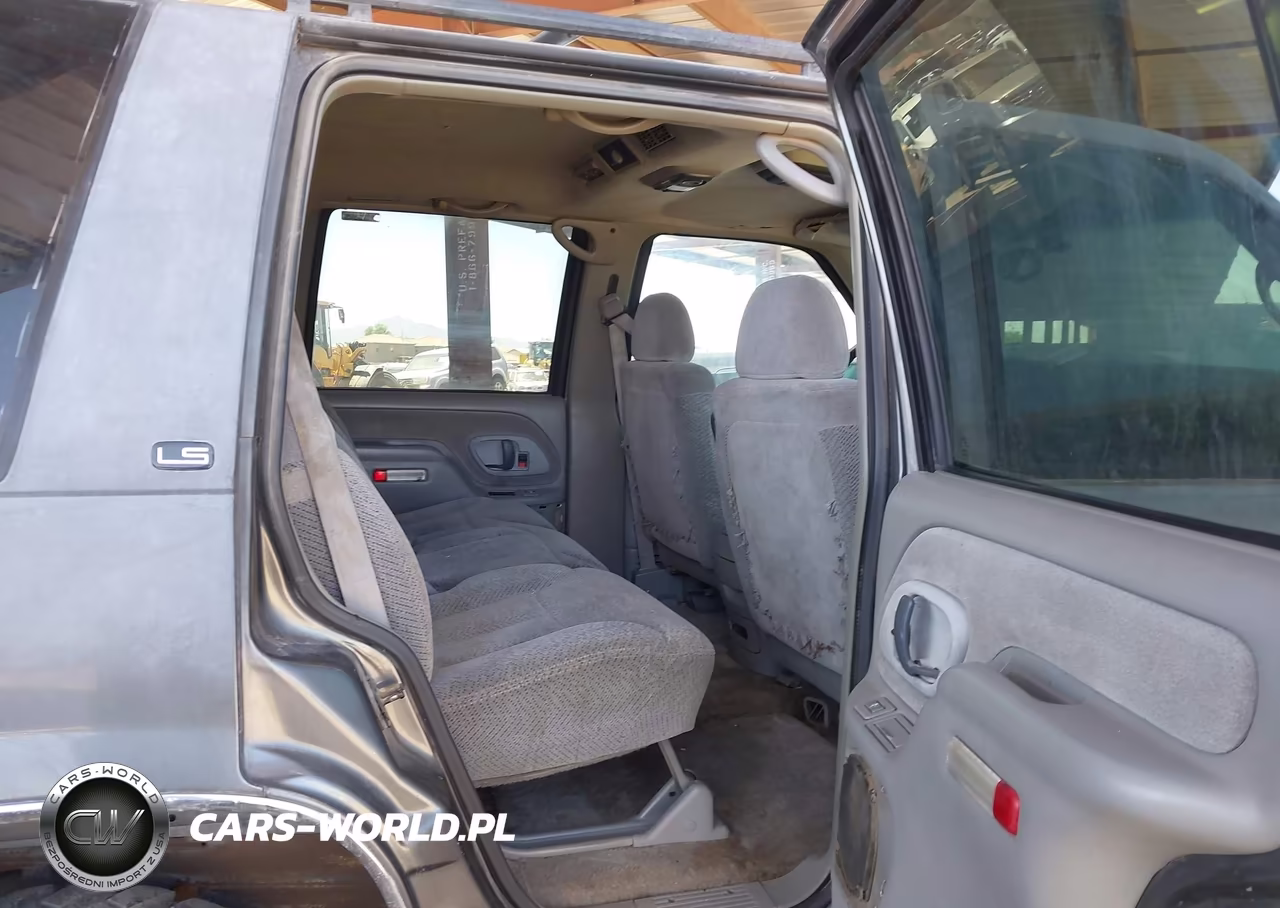 1999 Chevrolet Tahoe Ls VIN:1GNEK13R4XJ374414 - 8
