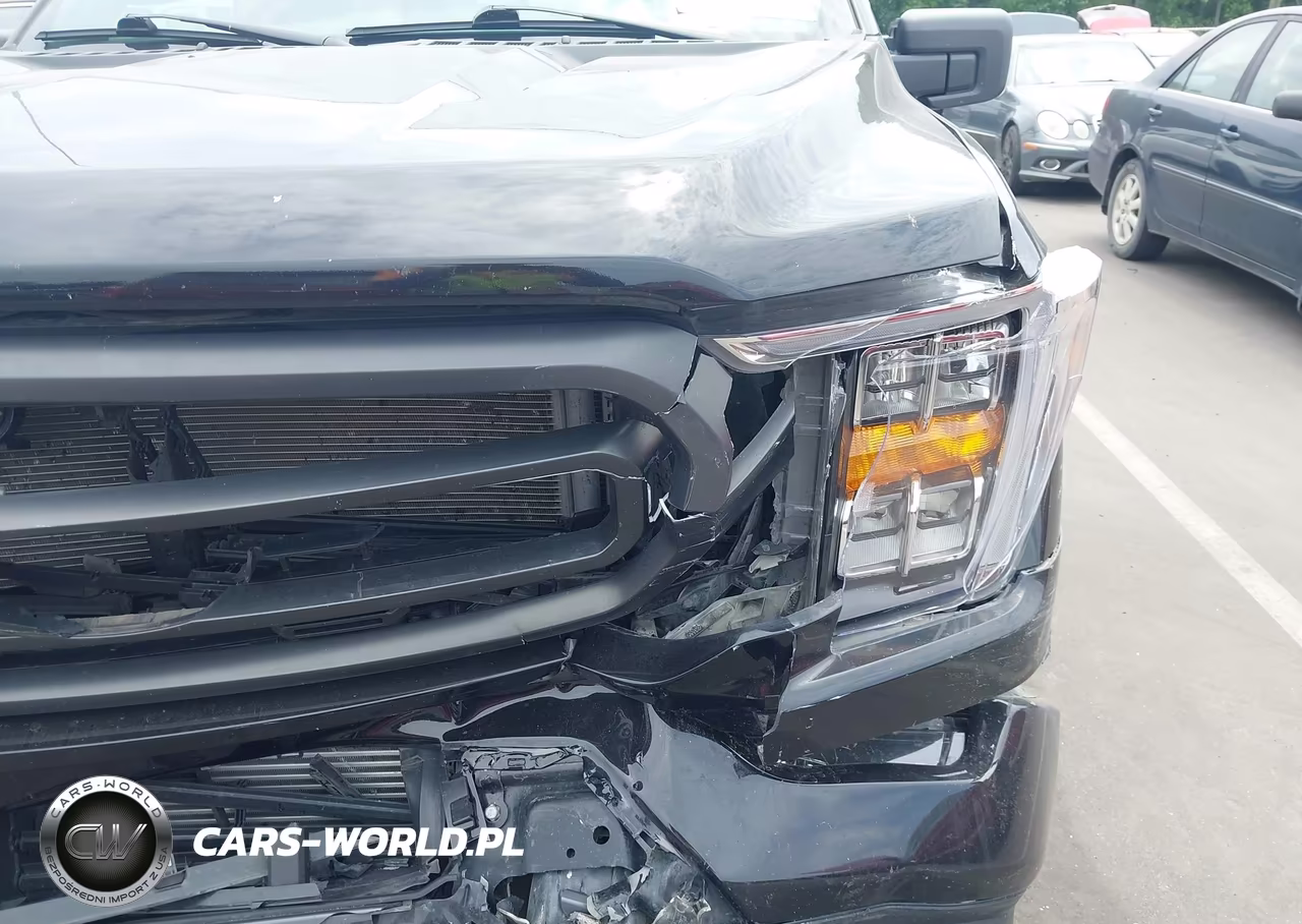 2023 Ford F-150 Xlt VIN:1FTEW1CP6PKE42329 - 18