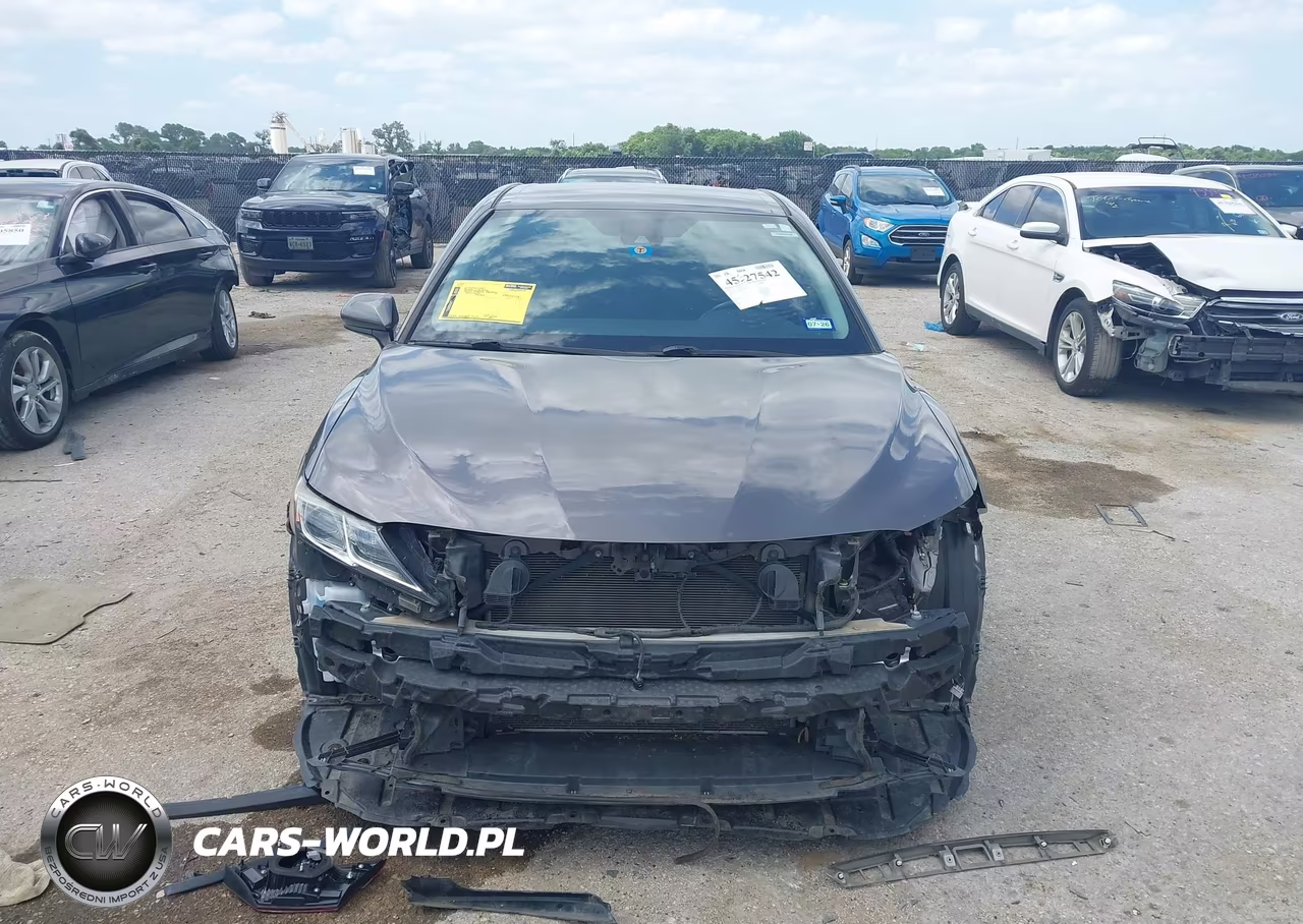2020 Toyota Camry Se VIN:4T1G11AK0LU350609 - 11