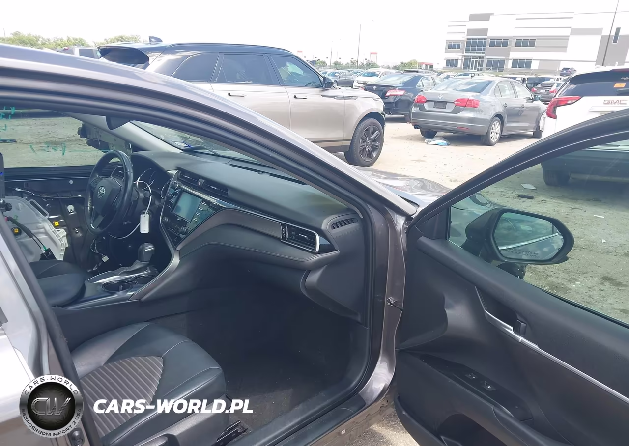 2020 Toyota Camry Se VIN:4T1G11AK0LU350609 - 5