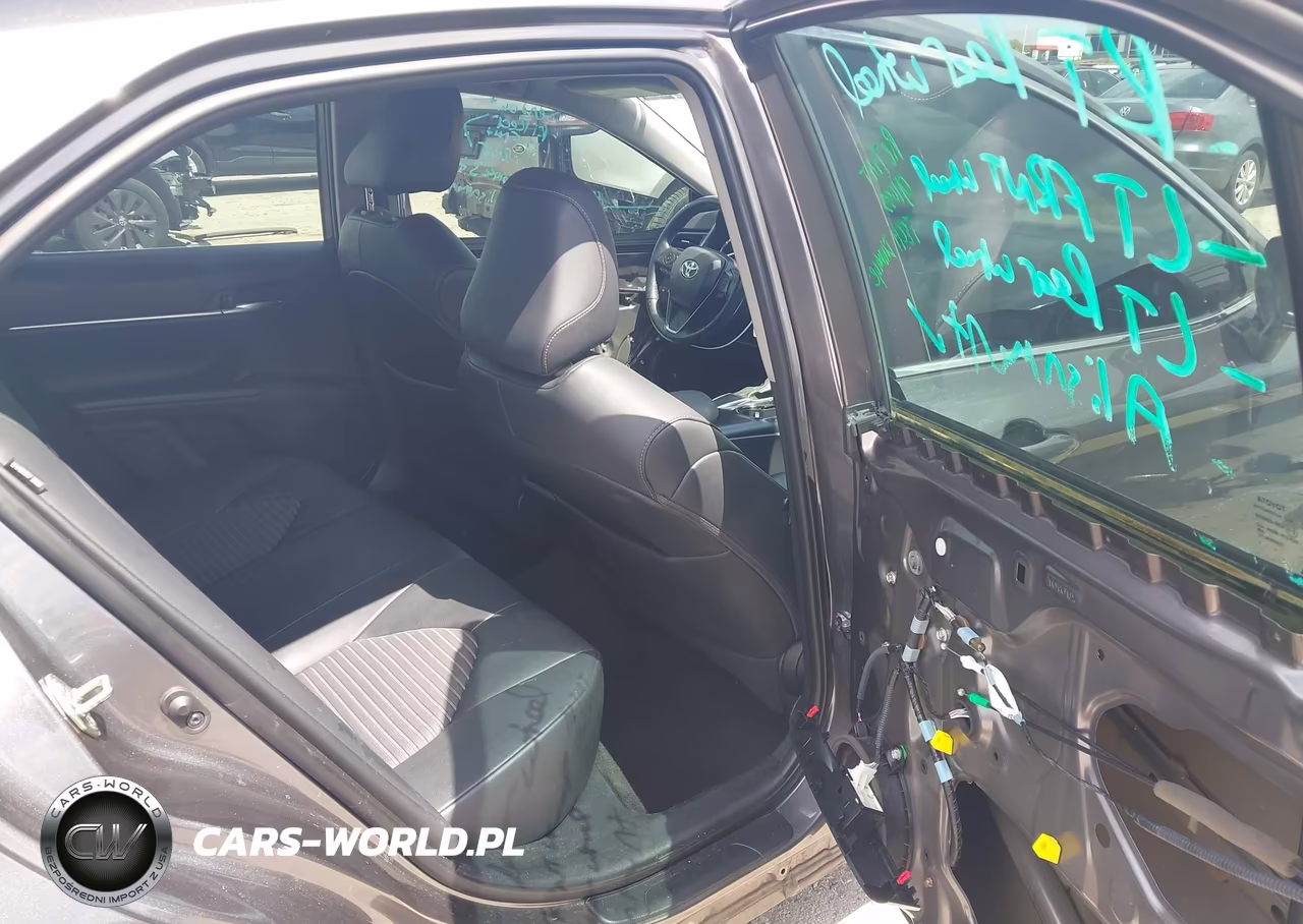2020 Toyota Camry Se VIN:4T1G11AK0LU350609 - 8