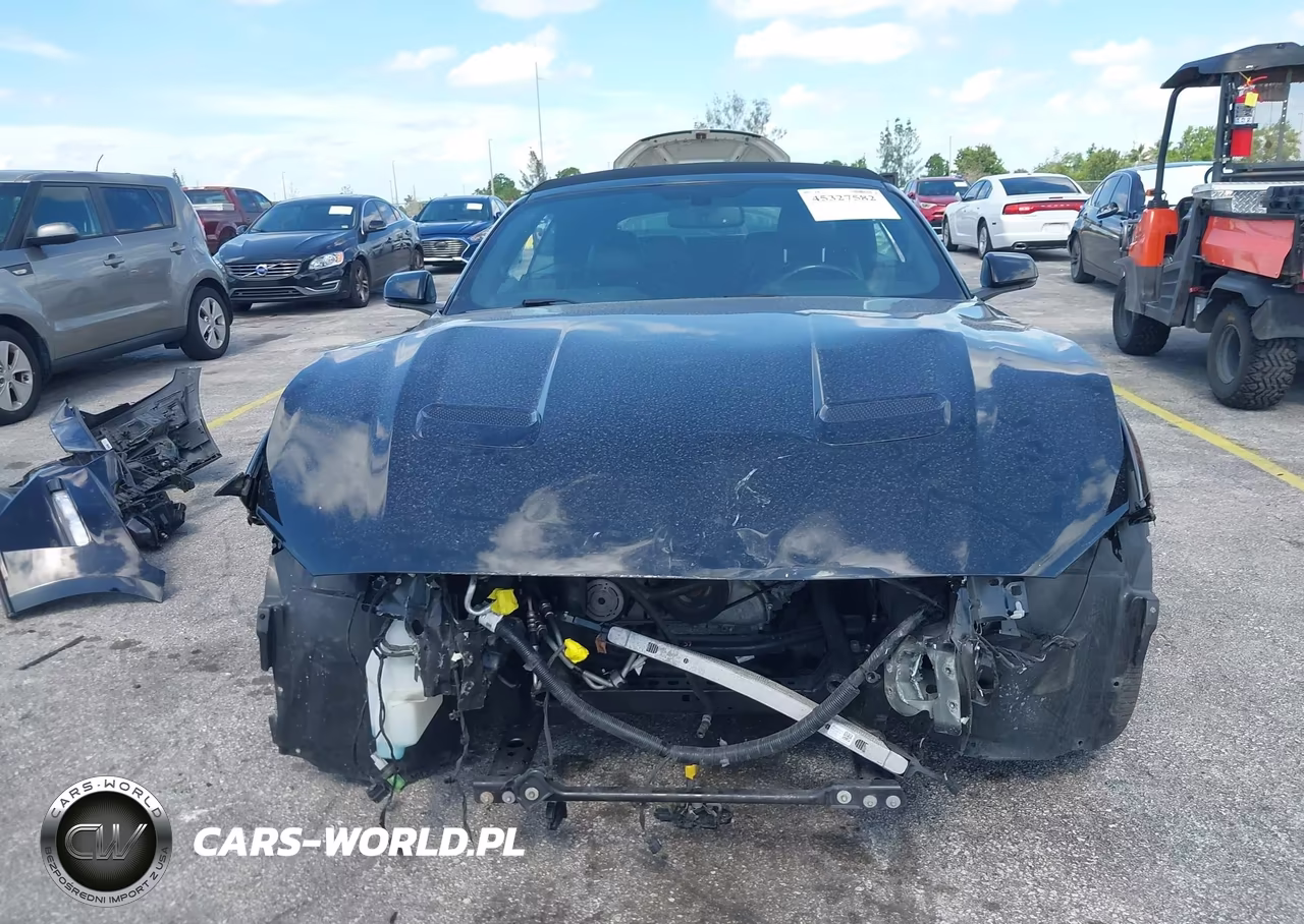 2020 Ford Mustang Ecoboost Premium VIN:1FATP8UHXL5105925 - 6
