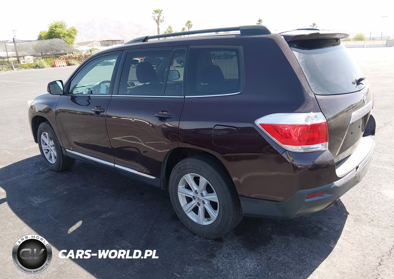 2013 Toyota Highlander Base Plus VIN:5TDZA3EH7DS040809 - 3