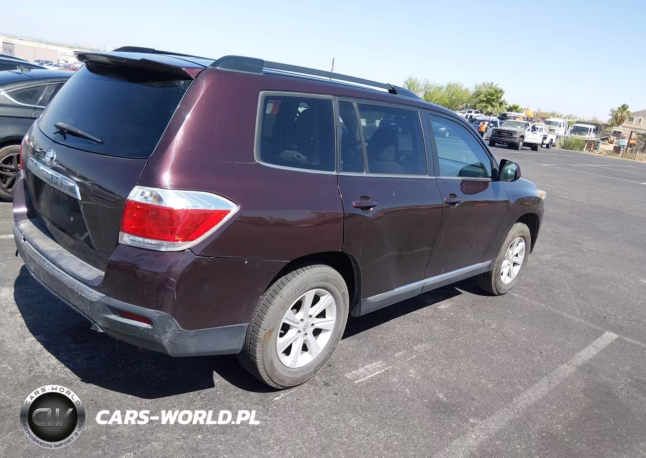 2013 Toyota Highlander Base Plus VIN:5TDZA3EH7DS040809 - 4