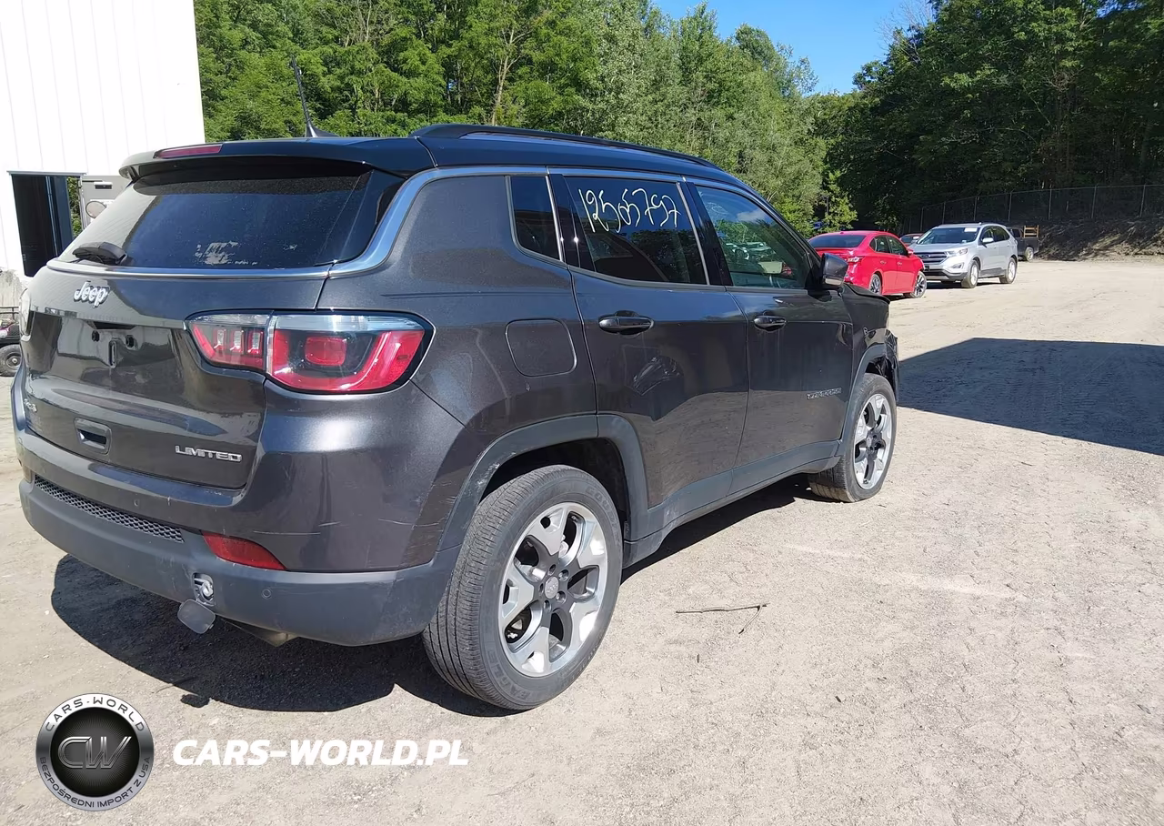 2018 Jeep Compass Limited 4X4 VIN:3C4NJDCB9JT316329 - 4