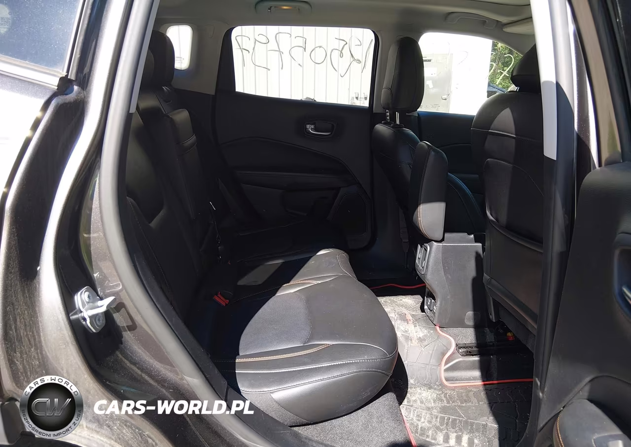 2018 Jeep Compass Limited 4X4 VIN:3C4NJDCB9JT316329 - 8