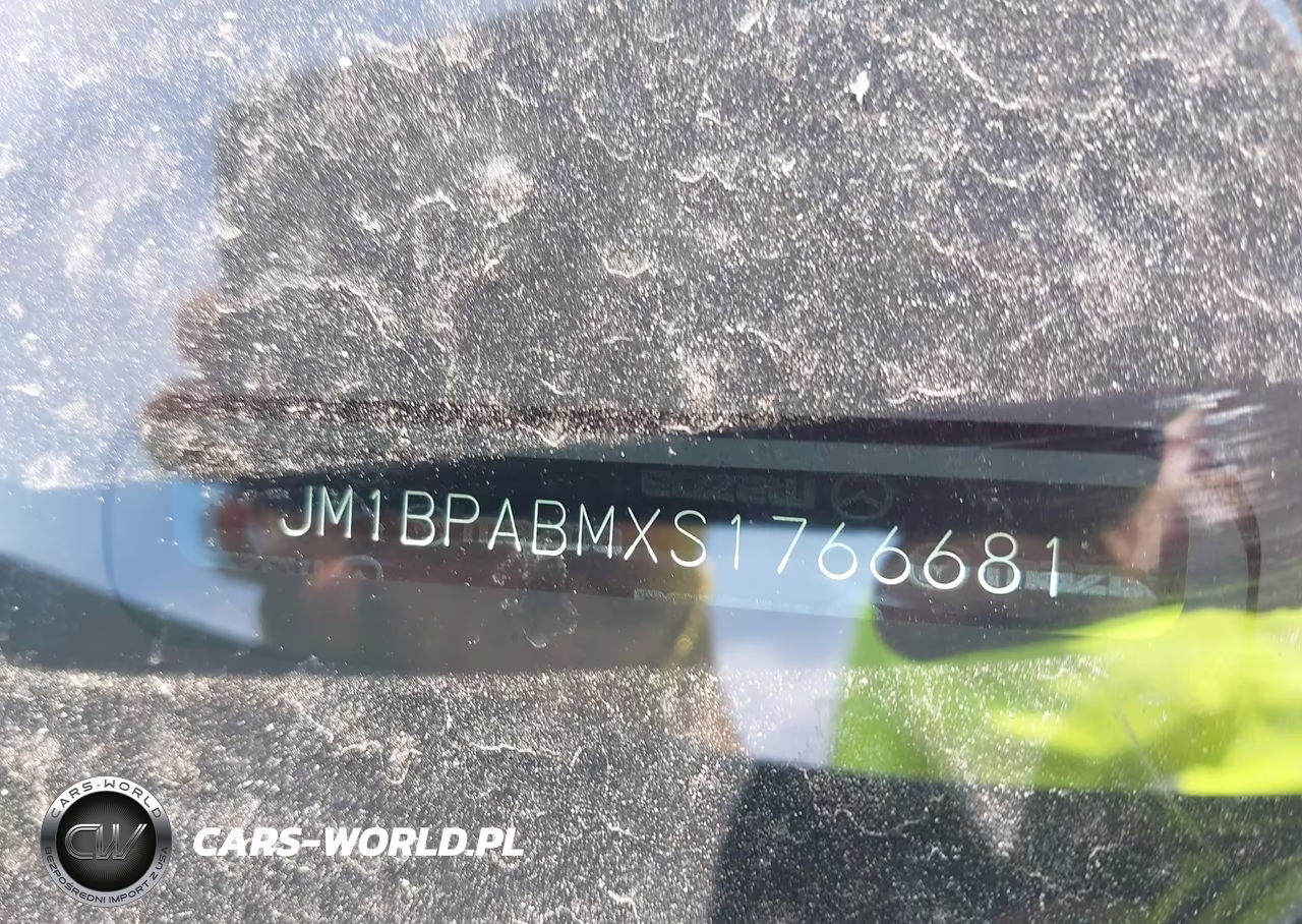 2025 Mazda Mazda3 2.5 S Select Sport VIN:JM1BPABMXS1766681 - 8