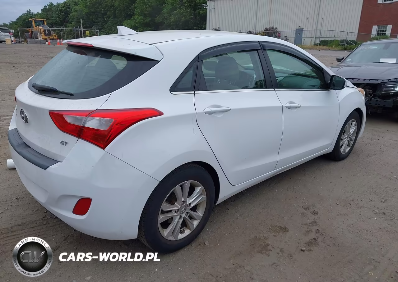 2013 Hyundai Elantra Gt VIN:KMHD35LE4DU108421 - 4