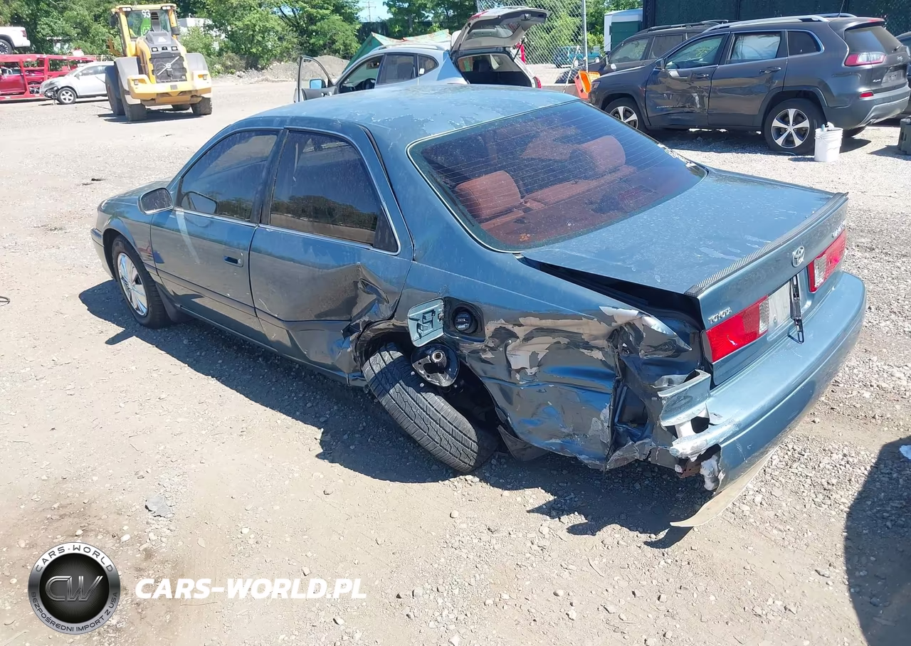 2001 Toyota Camry Le VIN:4T1BG22K01U824553 - 3