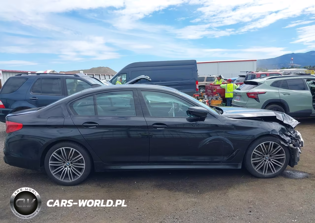 BMW 540 XI VIN:WBAJE7C50KG893185 - 14