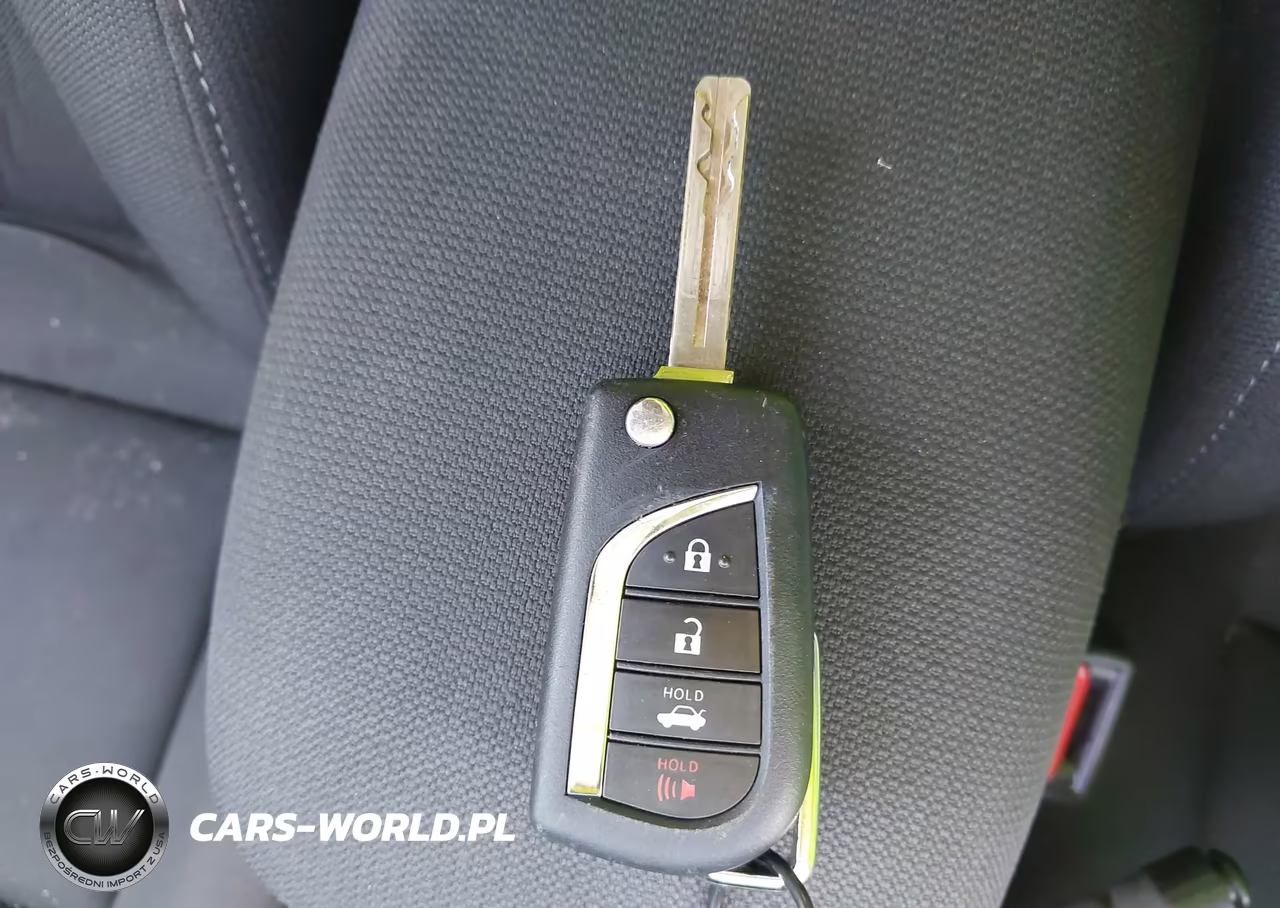 2025 Toyota Corolla Le VIN:5YFB4MDE8SP305393 - 11