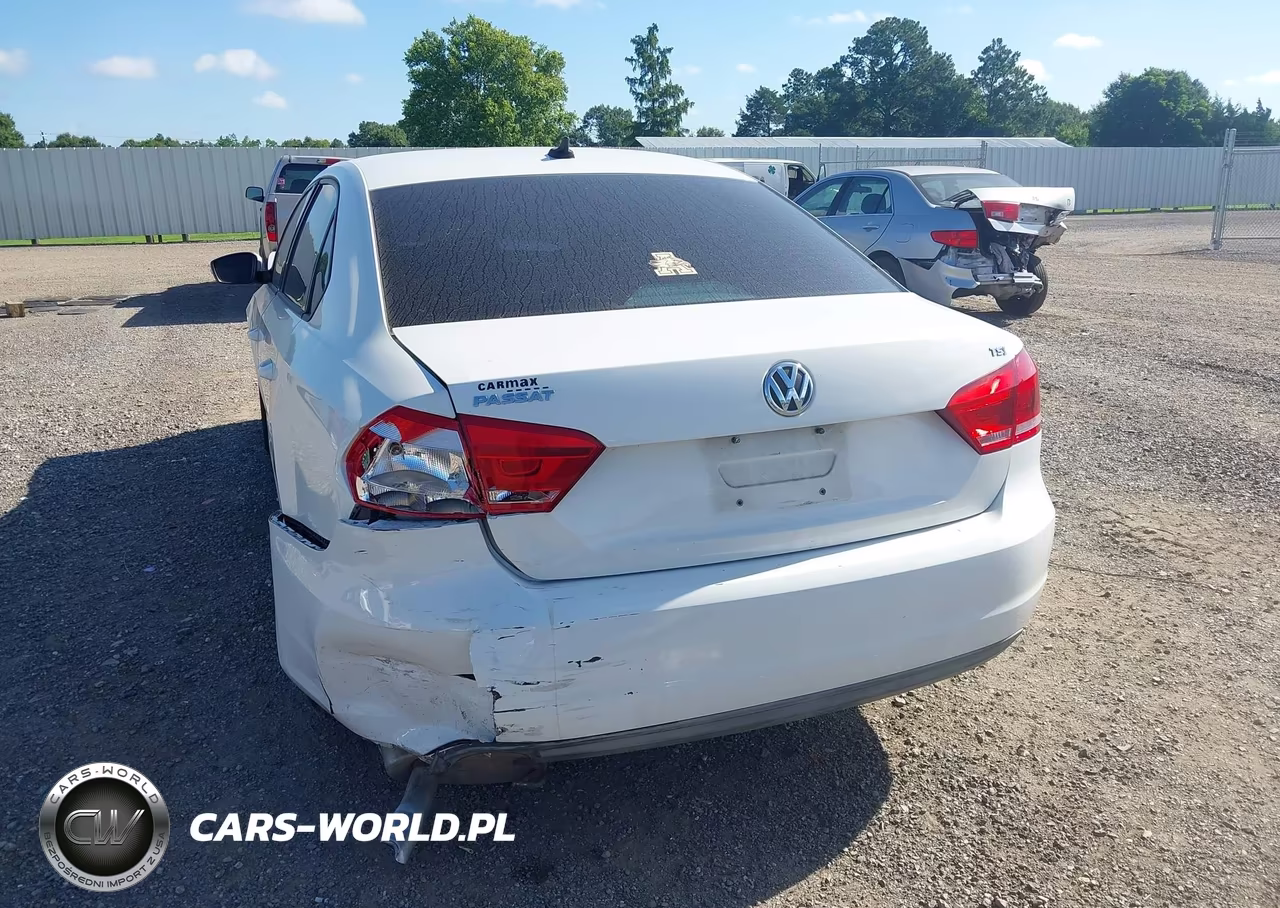 2015 Volkswagen Passat 1.8T Wolfsburg Edition VIN:1VWAT7A30FC043397 - 6