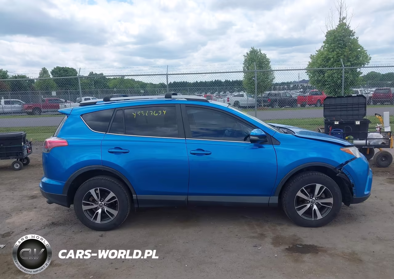 2017 Toyota Rav4 Xle VIN:JTMWFREVXHJ700146 - 13