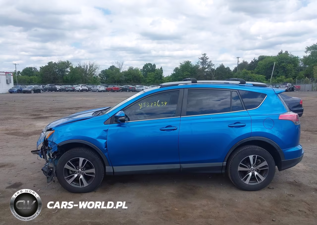 2017 Toyota Rav4 Xle VIN:JTMWFREVXHJ700146 - 14