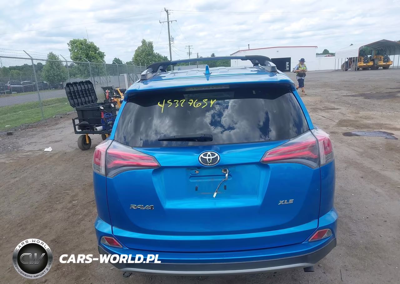 2017 Toyota Rav4 Xle VIN:JTMWFREVXHJ700146 - 16