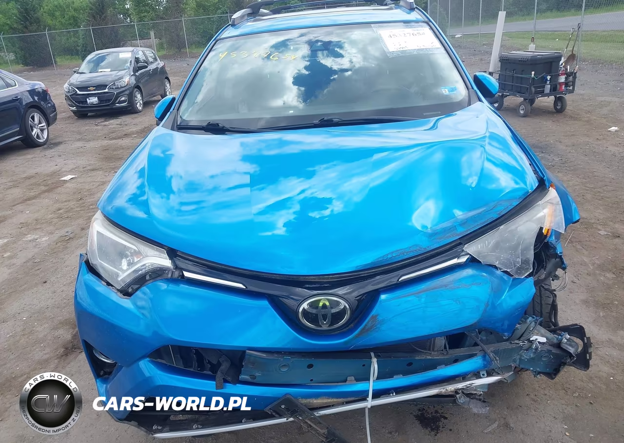2017 Toyota Rav4 Xle VIN:JTMWFREVXHJ700146 - 6