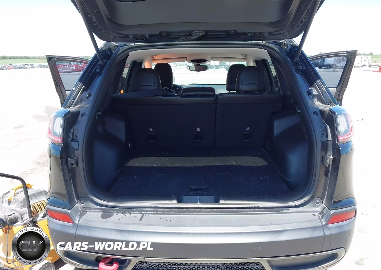 2019 Jeep Cherokee Trailhawk 4X4 VIN:1C4PJMBX5KD353312 - 17
