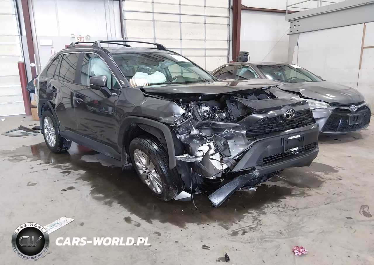 2025 Toyota Rav4 Xle Premium – zdjęcie 1 z 17