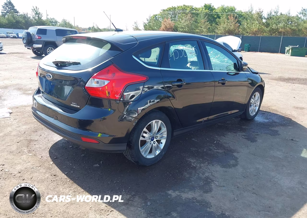 2012 Ford Focus Sel VIN:1FAHP3M27CL404272 - 4