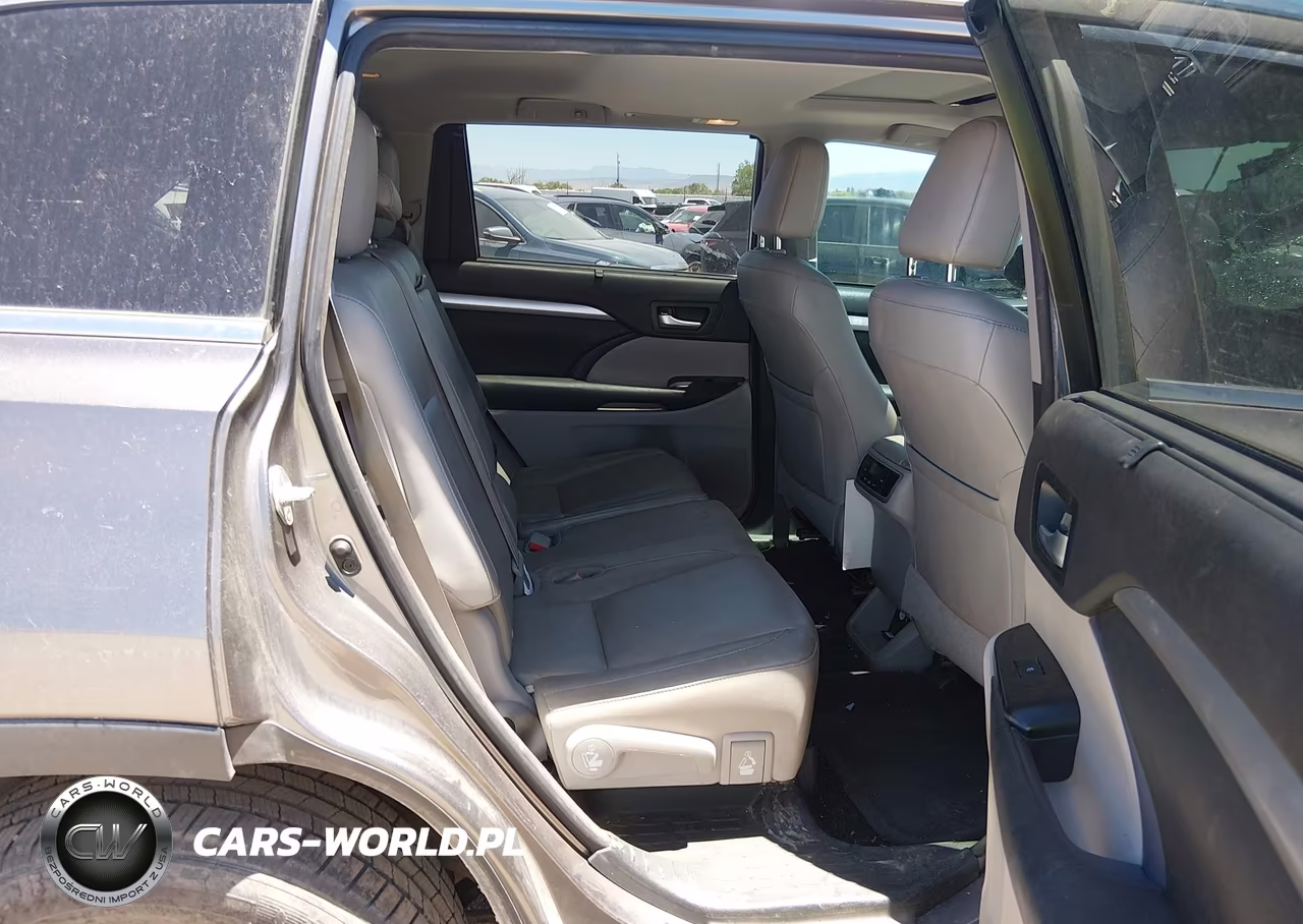 2016 Toyota Highlander Xle V6 VIN:5TDJKRFHXGS295342 - 8