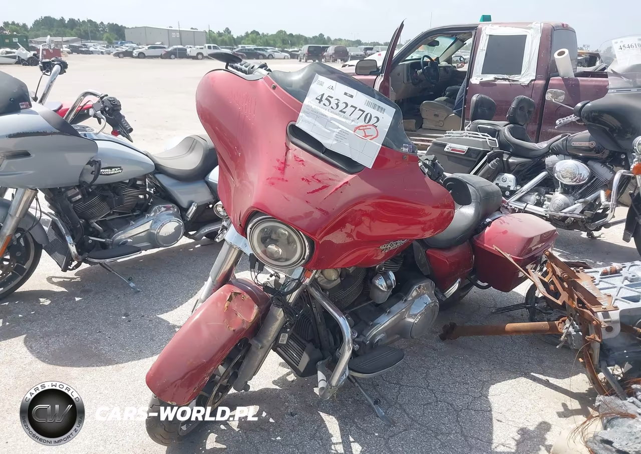 2018 Harley-Davidson Flhx Street Glide VIN:1HD1KBC12JB663802 - 2