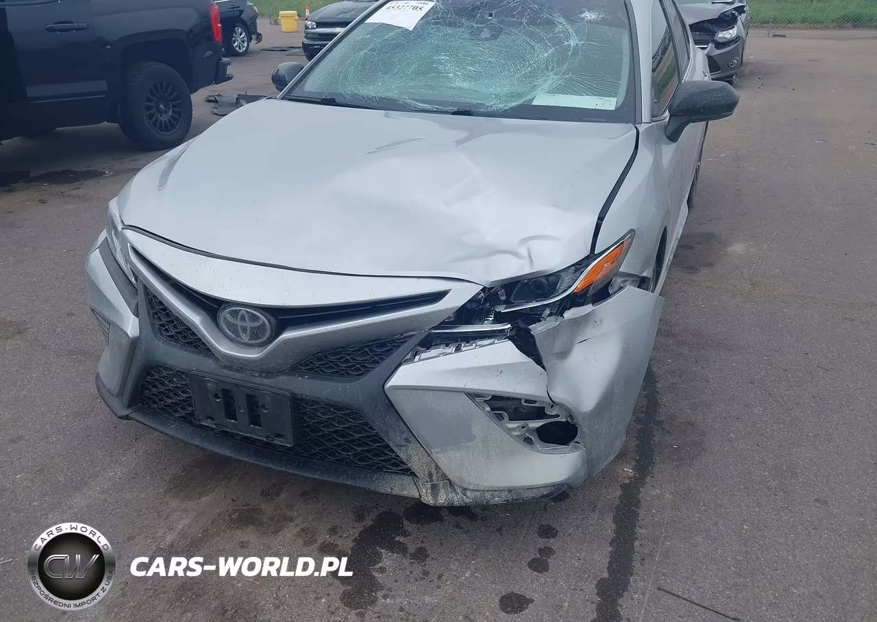 2018 Toyota Camry Se VIN:4T1B11HK0JU660627 - 6