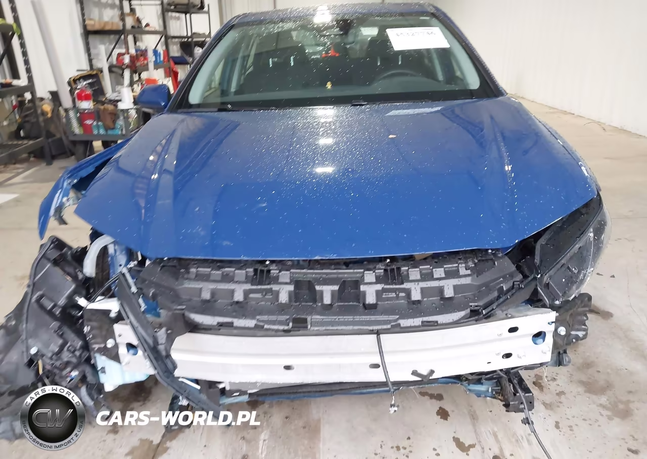 2025 Toyota Camry Le VIN:4T1DAACK2SU201276 - 12