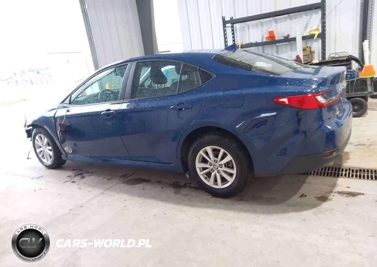 2025 Toyota Camry Le VIN:4T1DAACK2SU201276 - 14