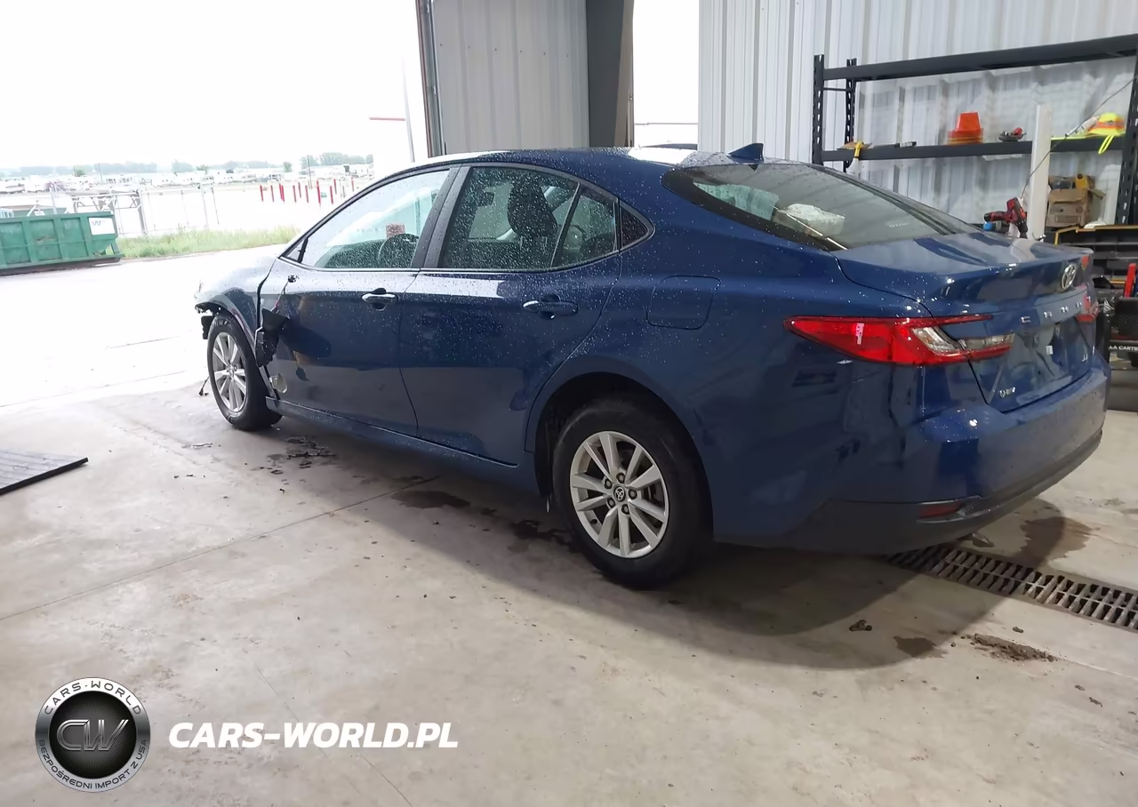 2025 Toyota Camry Le VIN:4T1DAACK2SU201276 - 3