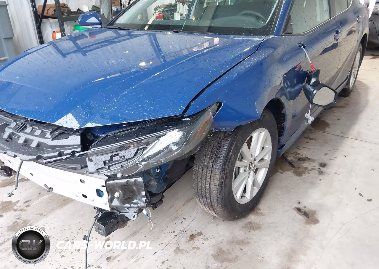 2025 Toyota Camry Le VIN:4T1DAACK2SU201276 - 6