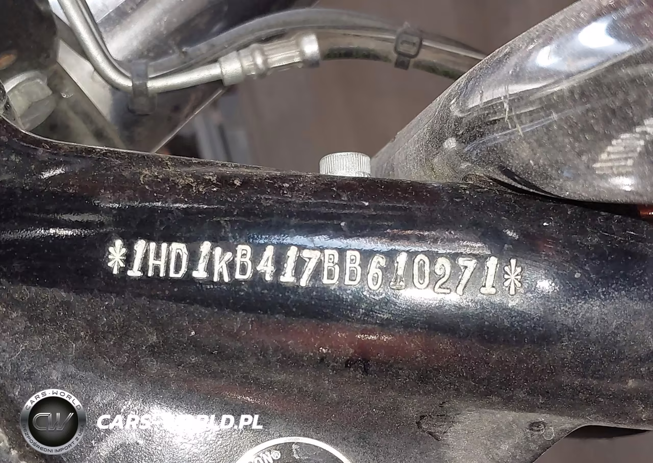 2011 Harley-Davidson Flhx VIN:1HD1KB417BB610271 - 10
