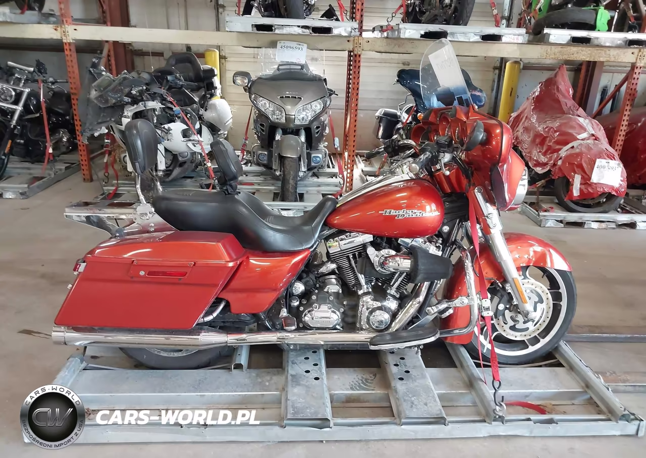 2011 Harley-Davidson Flhx VIN:1HD1KB417BB610271 - 12