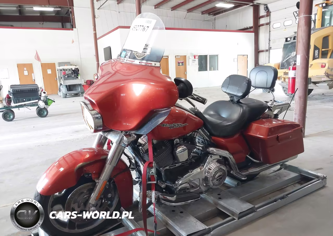 2011 Harley-Davidson Flhx VIN:1HD1KB417BB610271 - 2