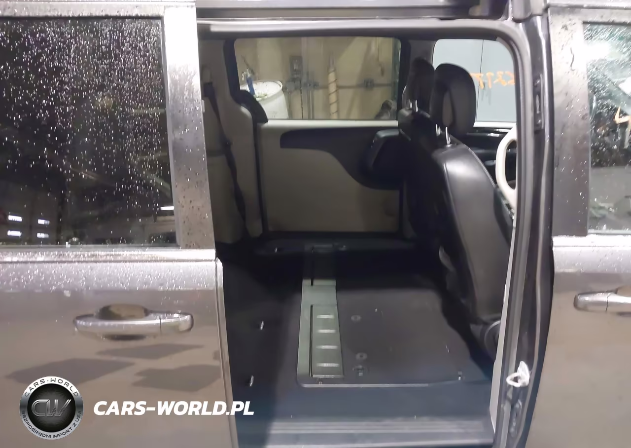 2020 Dodge Grand Caravan Sxt VIN:2C4RDGCGXLR255441 - 8