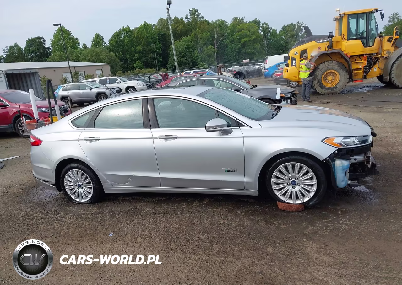 2016 Ford Fusion Energi Se Luxury VIN:3FA6P0PU3GR230873 - 14
