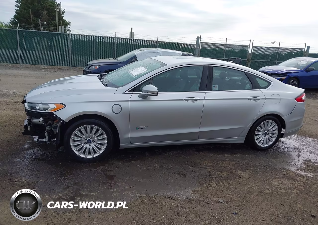 2016 Ford Fusion Energi Se Luxury VIN:3FA6P0PU3GR230873 - 15