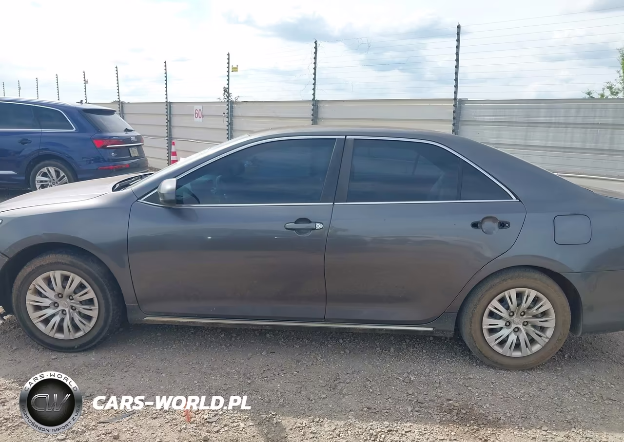 2013 Toyota Camry Le VIN:4T1BF1FK2DU255586 - 14