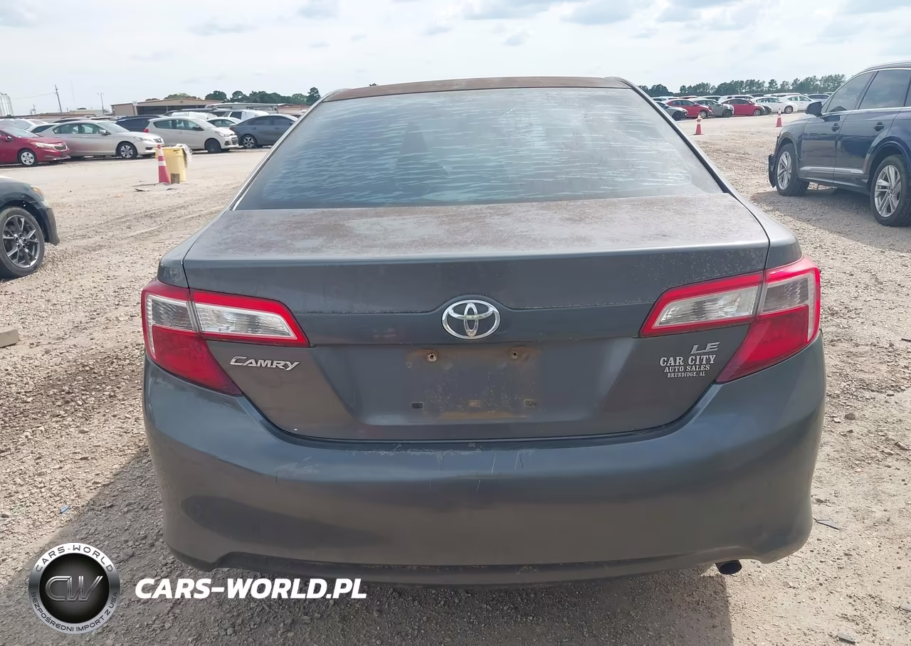 2013 Toyota Camry Le VIN:4T1BF1FK2DU255586 - 16